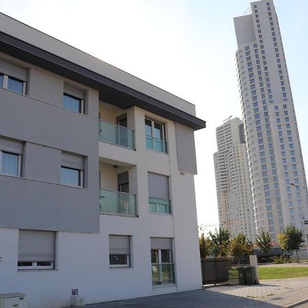 Foxxy Luxury Apartments Скопье Экстерьер фото