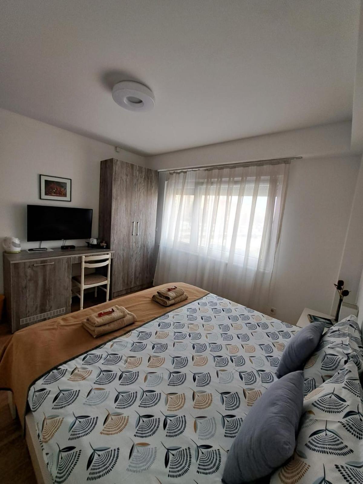 Foxxy Luxury Apartments Скопье Экстерьер фото