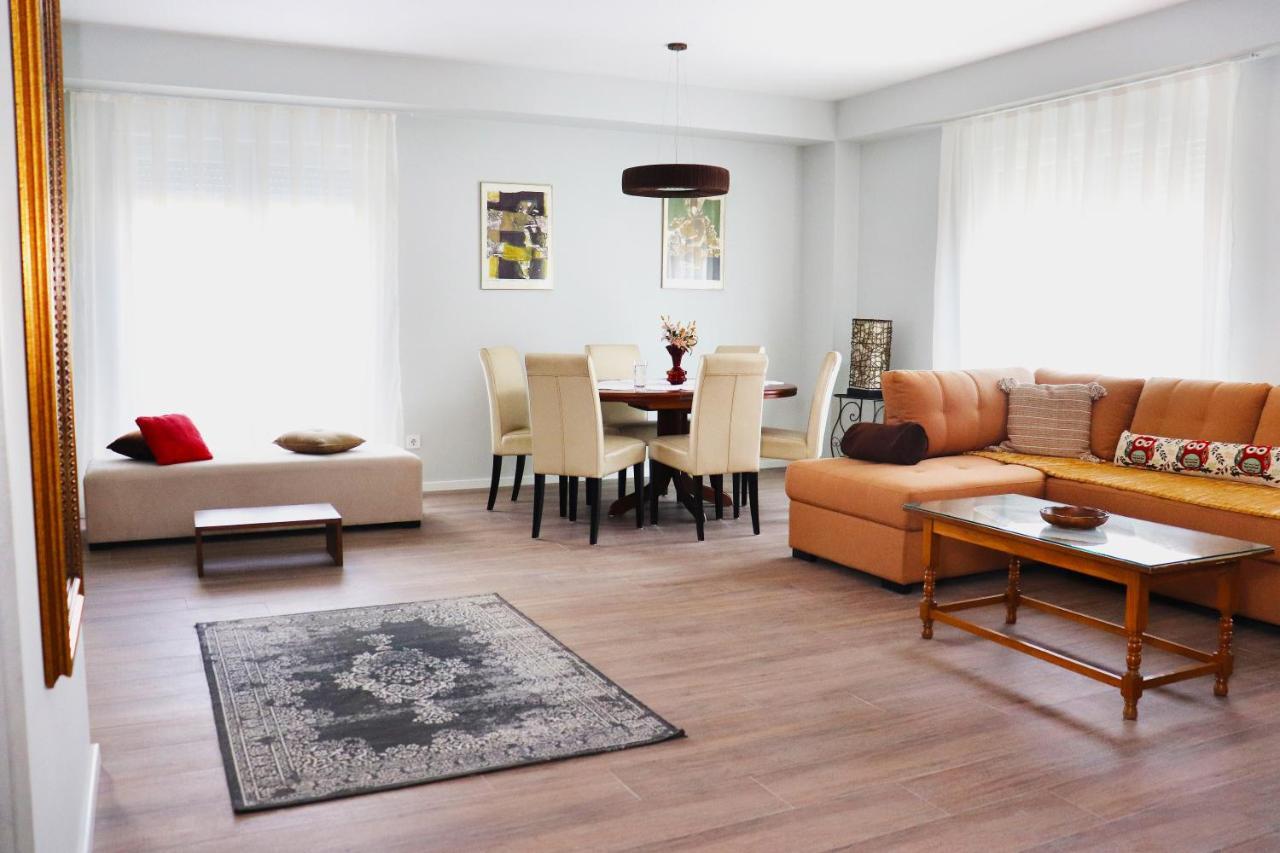 Foxxy Luxury Apartments Скопье Экстерьер фото